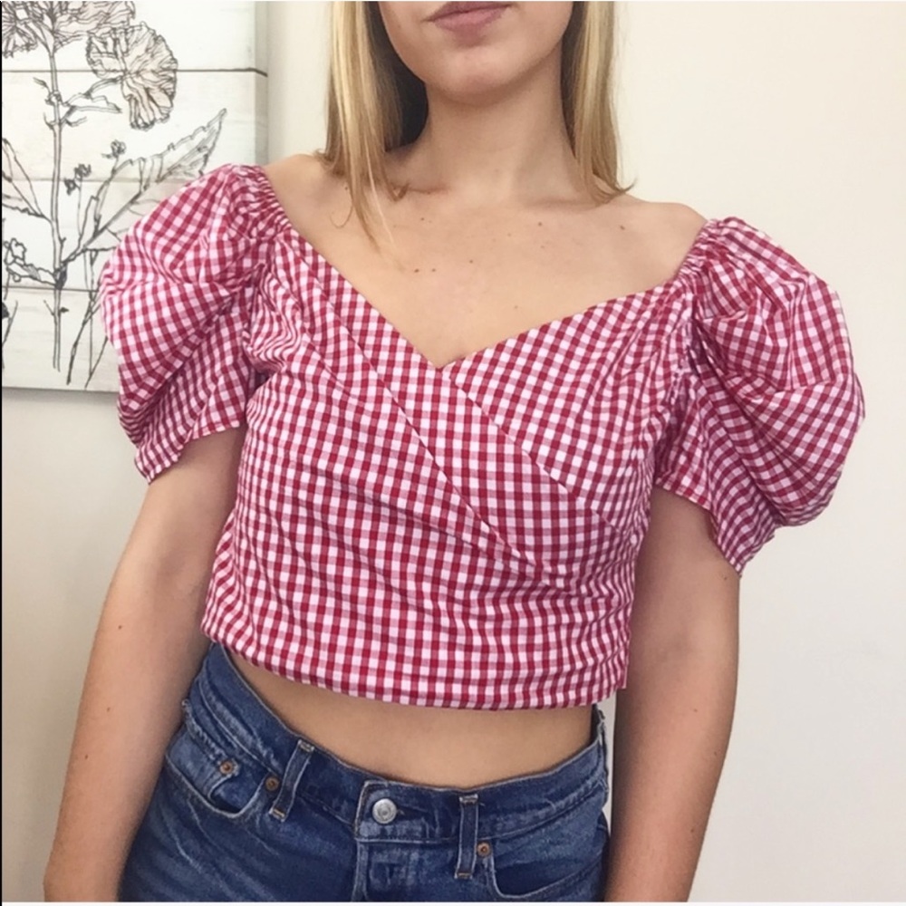 NEW WITH TAGS  Lively 'Rooster' Checkered Crop Top